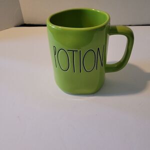 RAE DUNN NEW COFFEE CUP  GREEN WITH POTION WRITING Nwt 16ozs